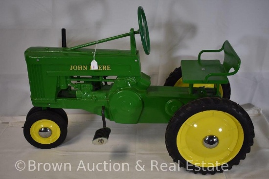 John Deere Small 60 pedal tractor (1952 Bowtie)