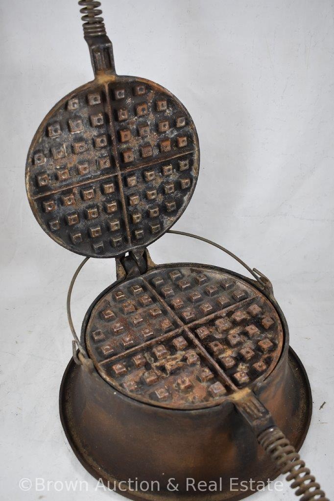 wards cast iron waffle maker