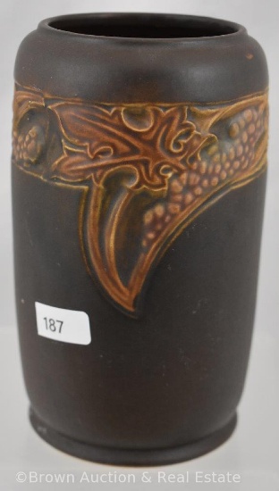 Roseville Rosecraft Vintage 275-6" vase