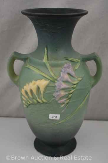 Roseville Freesia 127-12" vase, green