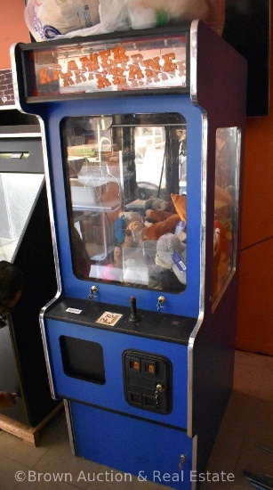 Kramer Krane coin-operated arcade game, has key