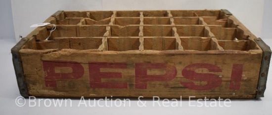 Wooden Pepsi 24 bottle crate/carrier