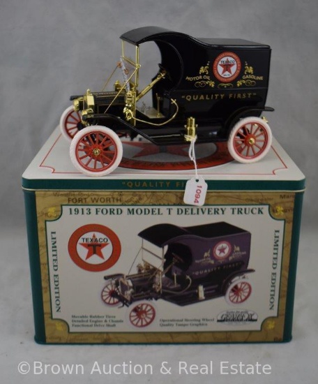 Gearbox Collectible 1913 Ford Model T Texaco delivery truck