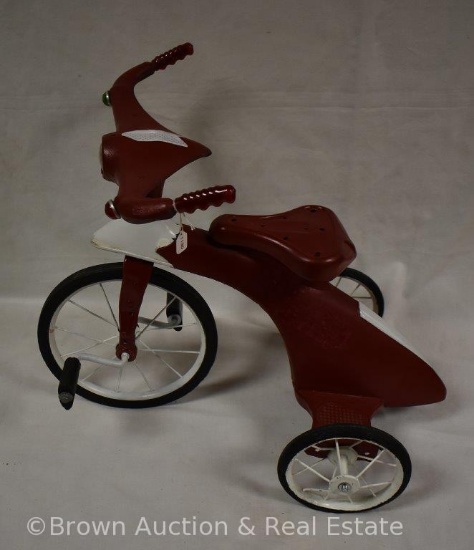 Vintage Sky King-style tricycle (without wheel fenders)
