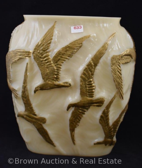 Phoenix Consolidated Glass Seagull vase, 11"h