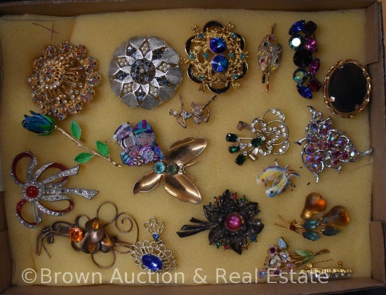 Costume jewelry - colorful brooches and pins