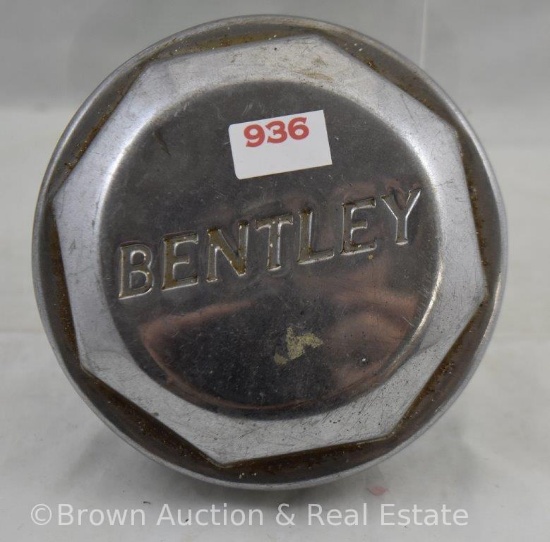 Bentley hubcap, 4.5"d