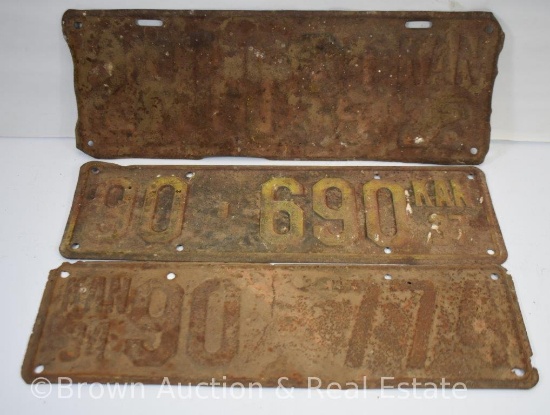 (3) Kansas license plates: 1922, 34 and 37