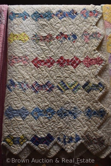 Machine stitched quilt, Bow Tie
