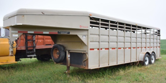 2010 Circle D Gooseneck Livestock Trailer