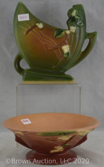 (2) Roseville Snowberry pcs: 1FH-6" vase, green; 1BL2-6" bowl, pink
