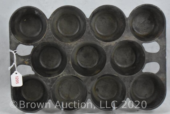Griswold Cast Iron No. 10 popover muffin pan