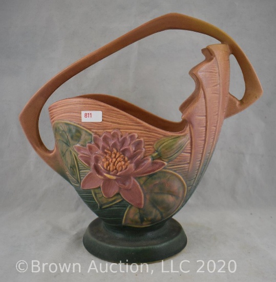 Roseville Water Lily 382-12" basket, pink