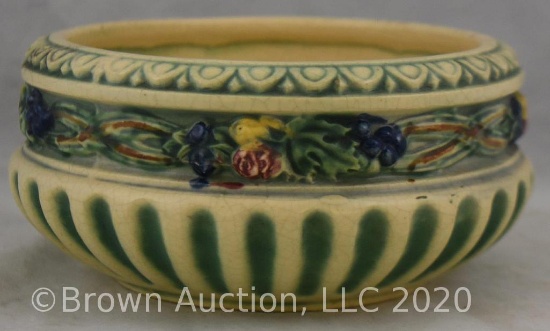 Roseville Corinthian 121-5" bowl