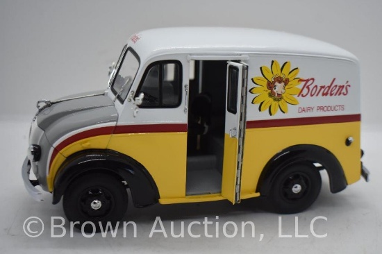 1950 Borden's Milk Truck die-cast model, 1:24 scale