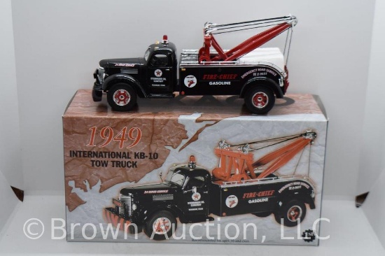 1949 International KB-10 Tow Truck, die-cast, 1:34 scale