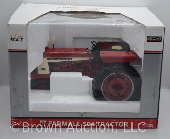 Farmall 504 die-cast tractor, 1:16 scale