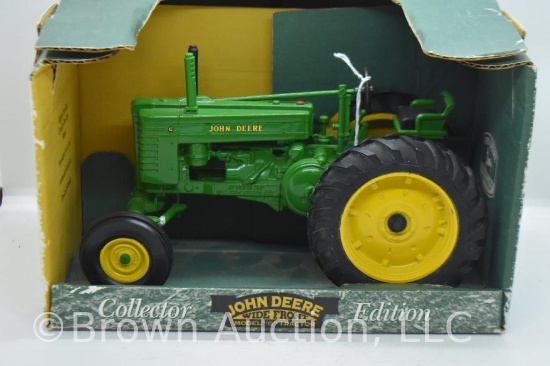 John Deere Model G wide front die-cast tractor, 1:16 scale