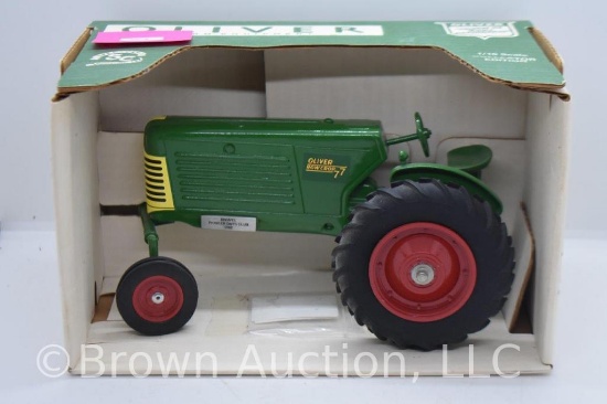 Oliver 77 row crop die-cast tractor, 1:16 scale