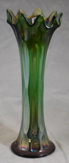Carnival Pulled Loop 10"h vase, green