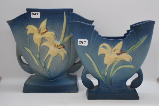 (2) pieces of Roseville Zephyr Lily, blue
