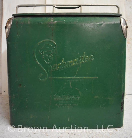 1950's Snackmaster cooler/ice chest w/embossed logo