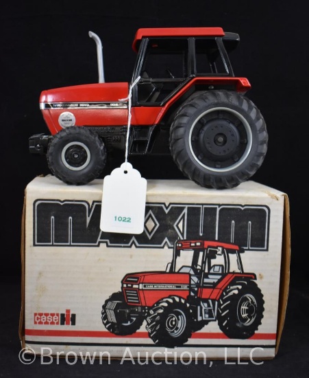 Case IH 5130 MFD Maxxum die-cast metal tractor
