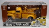 1948 International Model KB-5 die-cast metal wrecker