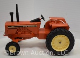 Allis-Chalmers 200 die-cast metal tractor