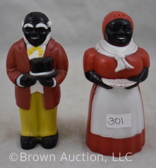 Aunt Jemima and Uncle Mose salt and pepper set