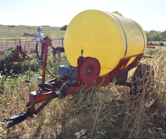 Pull-type Sprayer, Pto Pump, 500 Gallon Poly Tank, 22' Detachable Booms