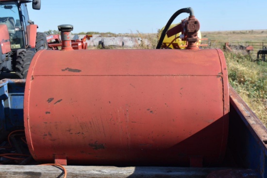 250 Gallon Fuel Tank With Electric 12 Volt Pump ** Selling Tank Only. The Trailer Is Being Sold Sep