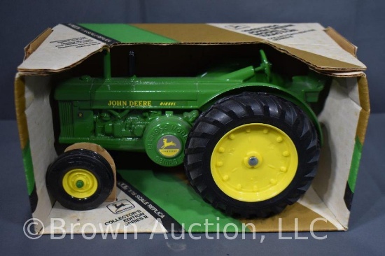John Deere model R diesel diecast tractor