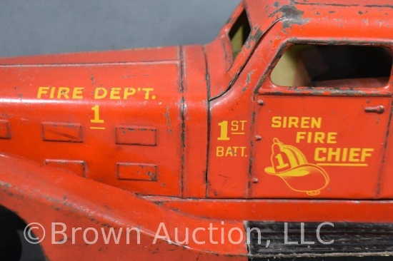 Marx toys Siren Fire Chief wind-up car