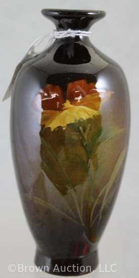 Roseville Rozane Standard Glaze 6" vase, single flower decoration