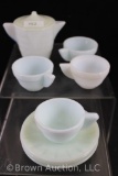 Akro Agate children's 8 pc. tea set, white