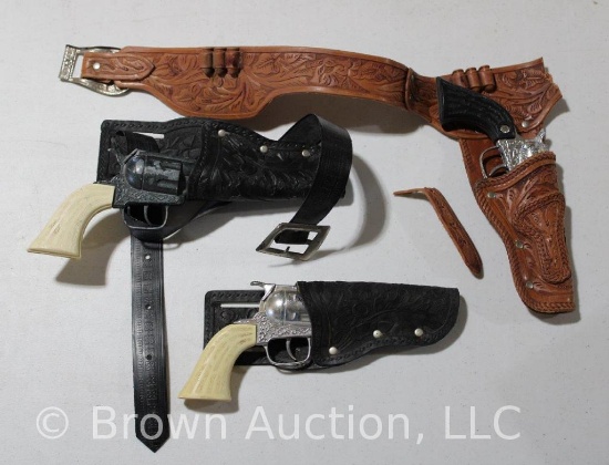 (3) Toy cap guns and holsters