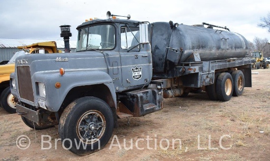 Mack P600 Water Truck