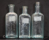 (3) Embossed medicine bottles; Dr. D. Jayne's; Chamberlain's Couth Remedy; Piso's Cure for