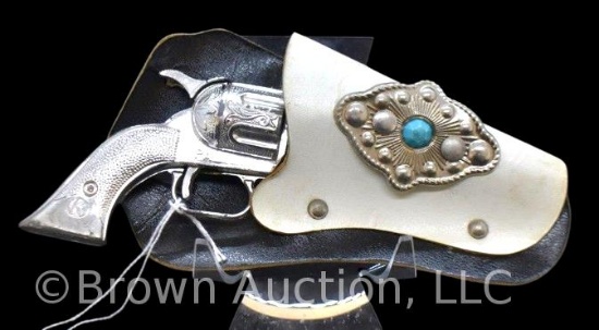 "Kilgore/ Pal" miniature cap gun pistol, Circle K, 1950s, black and white holster