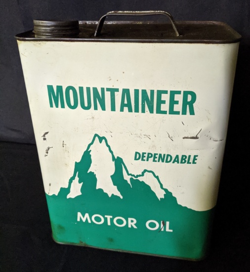 2 GAL OIL CAN MOUNTAINEER DEPENDABLE MOTOR OIL