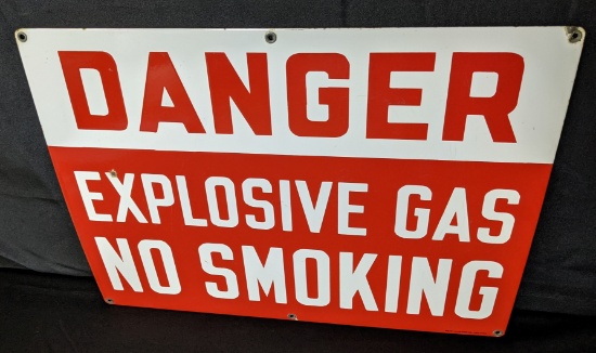 PORCELAIN SIGN DANGER EXPLOSIVE GAS NO SMOKING