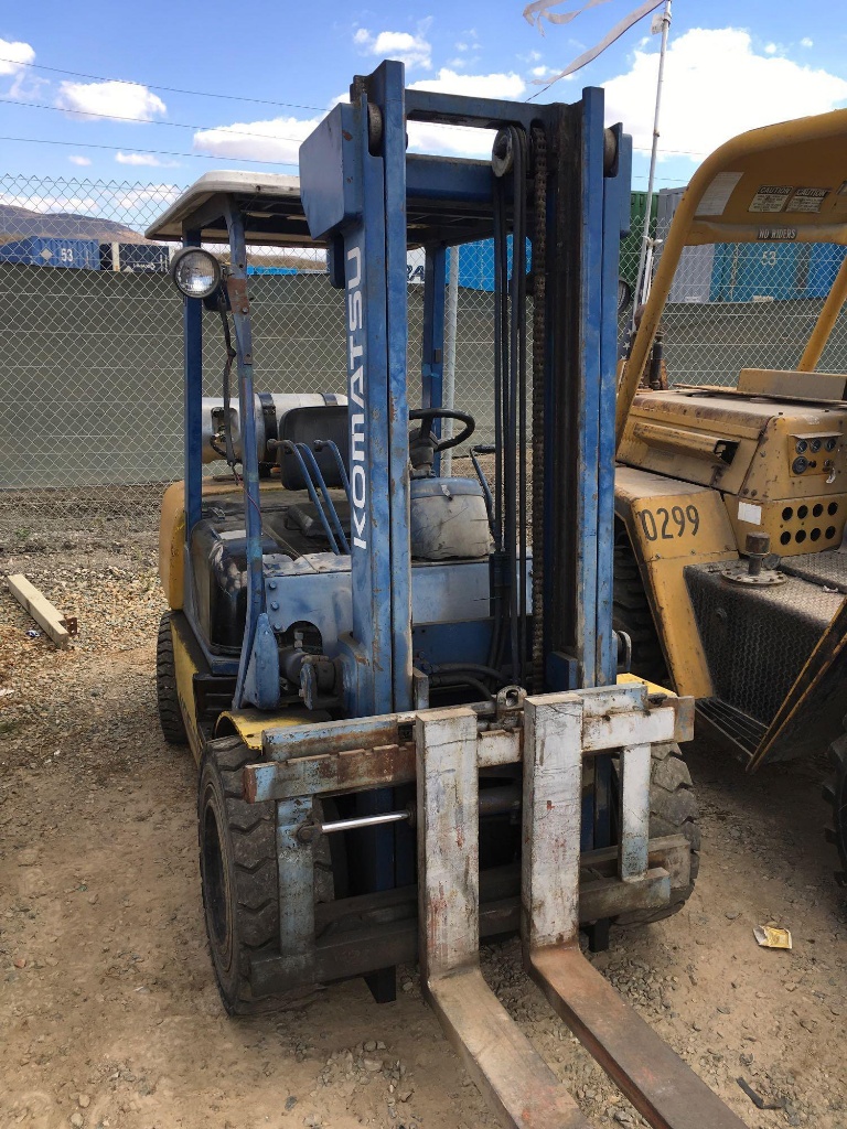 Komatsu 5000lb. Forklift Works, Runs on Propane