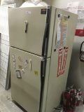 Refrigerator works