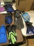 6 Pairs of assorted swim fins