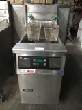 Pitco 40 lb fryer with new baskets