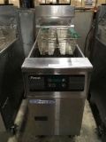 Pitco 40 lb fryer with new baskets