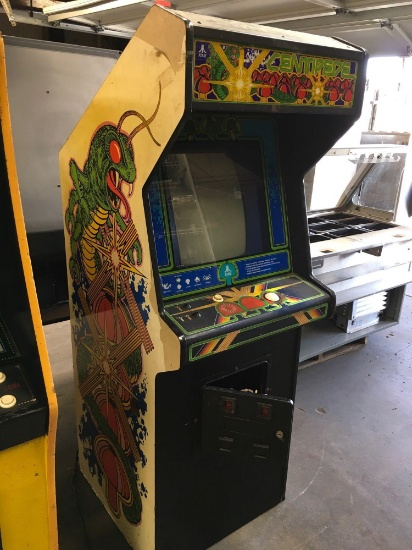 Atari Centipede Arcade game. Works