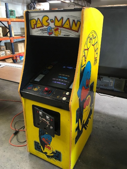 1980 Midway PAC-MAN Arcade Video Game Machine. Works