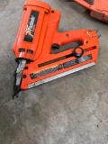 Paslode cordless Impulse nailer with 2+ boxes of nails